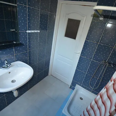 Domyletnie Dom 140 M2 Z Dzialka