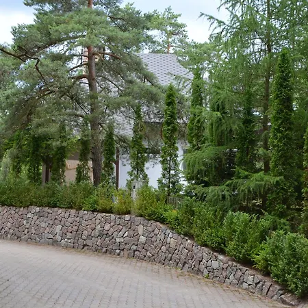 Domyletnie Dom 140 M2 Z Dzialka *