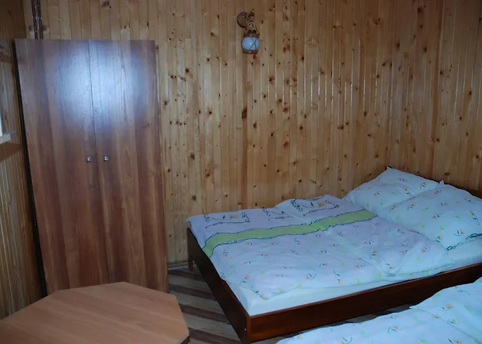 Nyaraló Domyletnie Dom 140 M2 Z Dzialka *