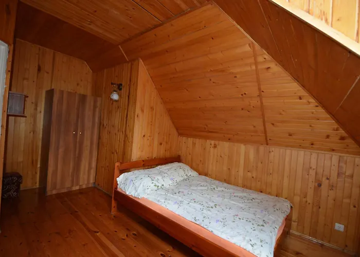 Nyaraló Domyletnie Dom 140 M2 Z Dzialka *