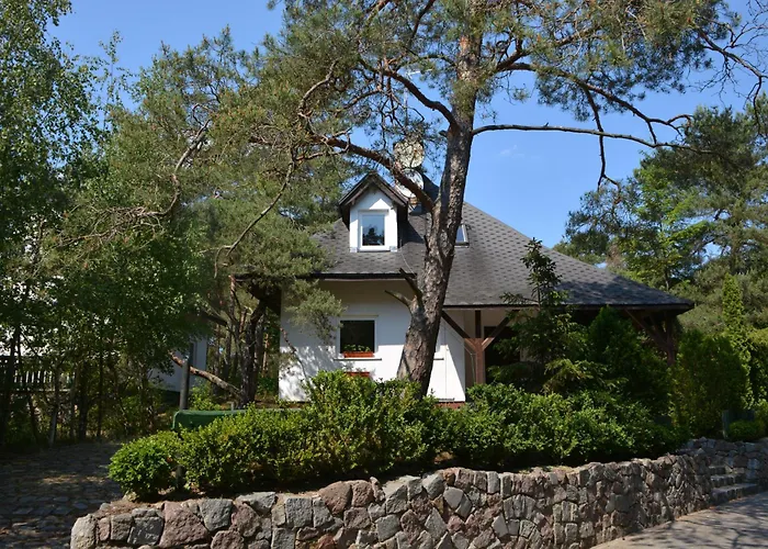 Domyletnie Dom 140 M2 Z Dzialka